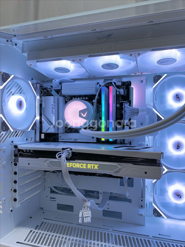 RTX5060Ti 8G 인기고사양 게이밍 컴퓨터 본체--1