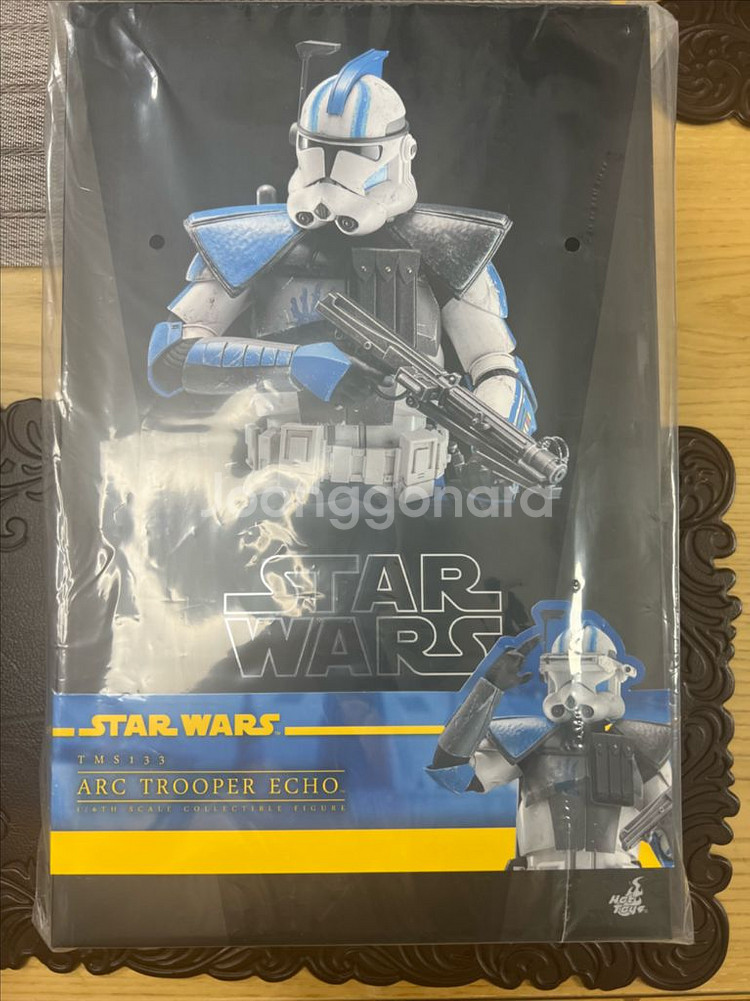 핫토이 tms133 아크트루퍼 에코 미개봉 팝니다--0