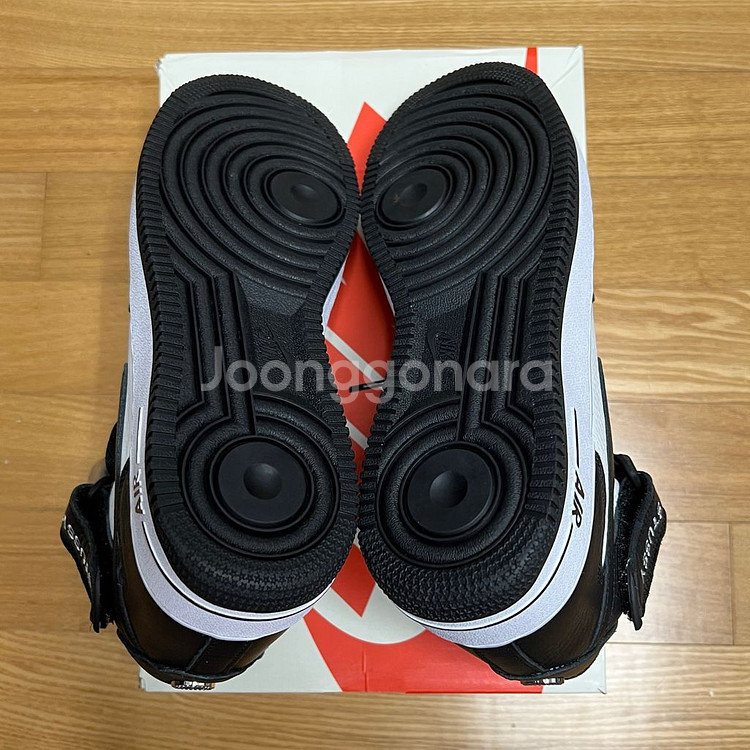 나이키 스투시 에어포스 미드 블랙 앤 라이트본 275--5