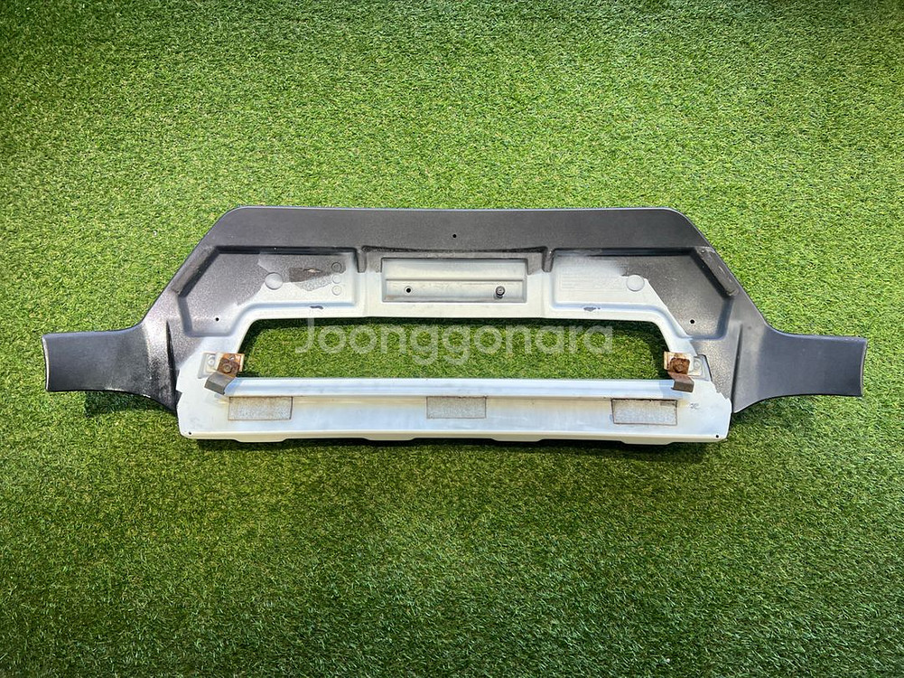 그랜드카니발 11인승 보조범퍼 팝니다--1