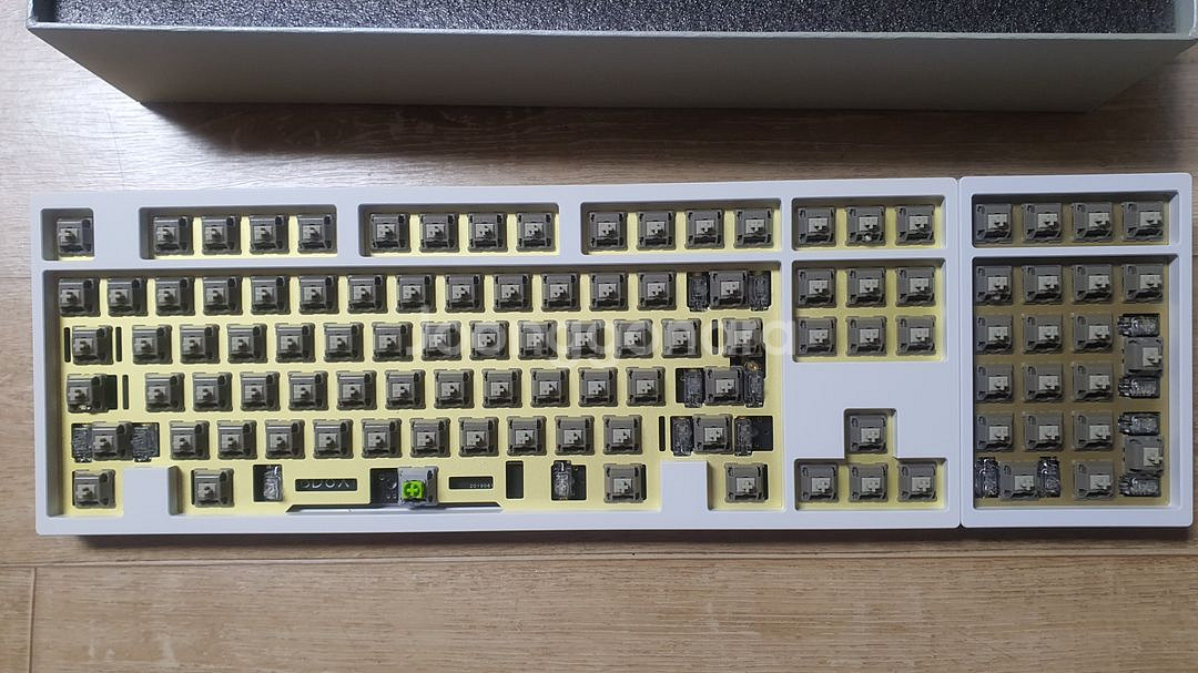 (커스텀키보드) KBD8X MKII + PAD--0