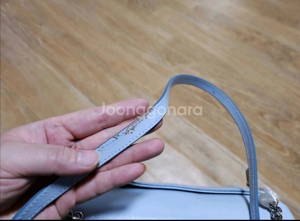 분크 바게트크로스백 팝니다--6