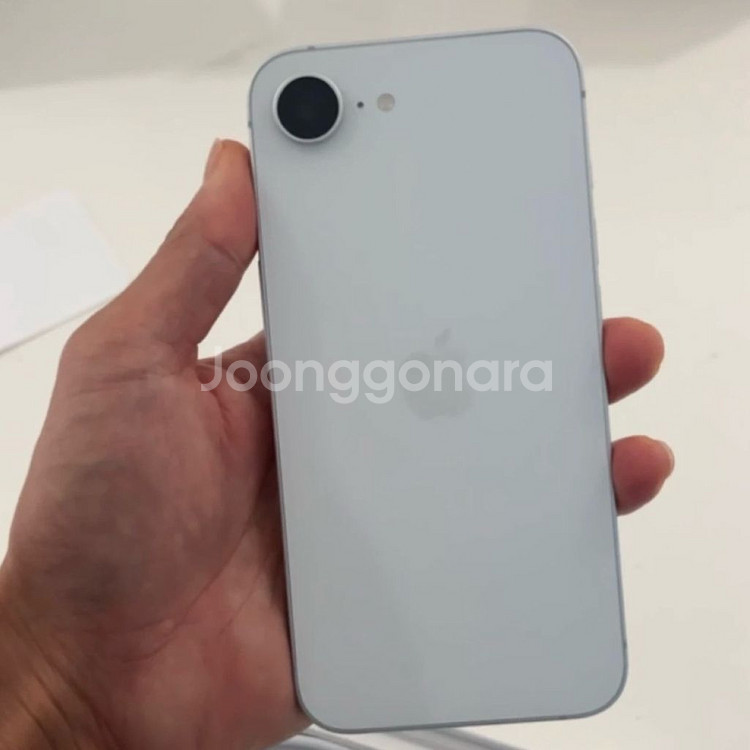 [카메라 무음+듀얼심+애케플 2년] 아이폰16e 화이트--0