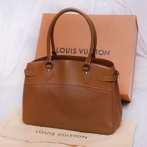 루이비통 에삐 패시 GM 토트백 브리프케이스