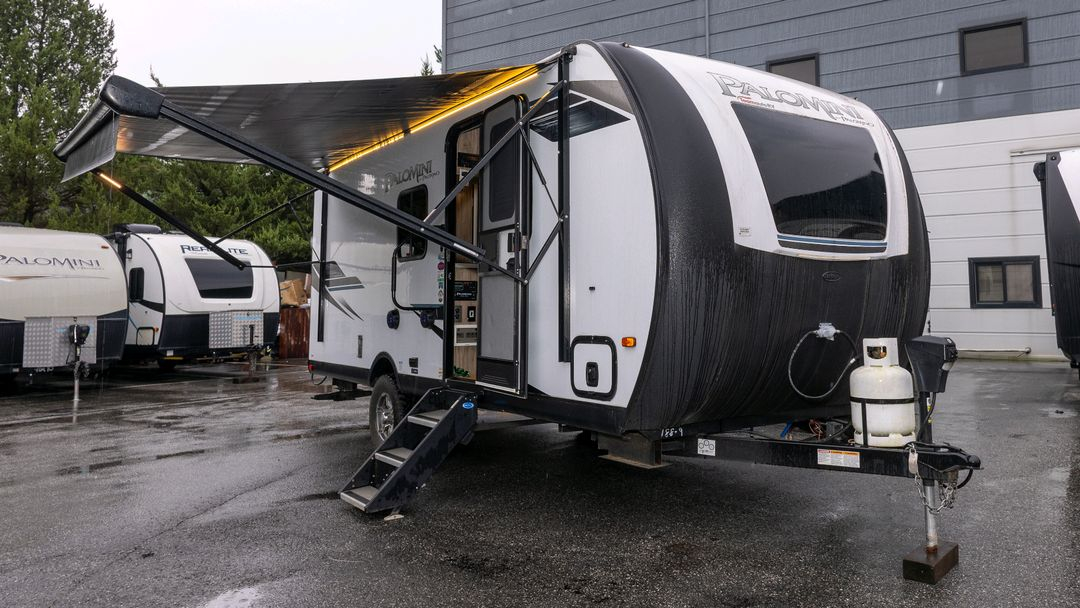 팔로미니189 카라반 트레일러 이미지