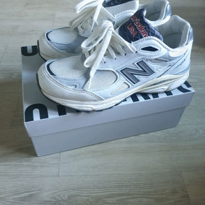 뉴발란스 990v3 씨솔트 255사이즈 판매