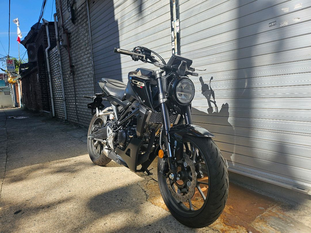 25년식 cb125 신차급 메뉴얼 입문용 오토바이 이미지