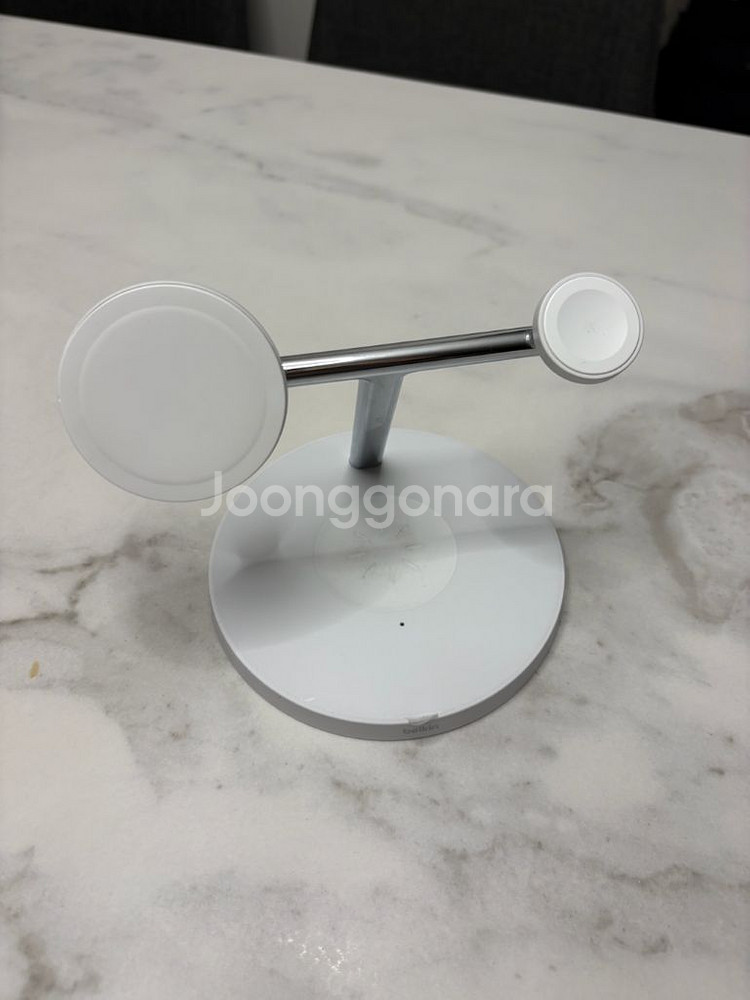 벨킨 3in1 충전거치대 (WIZ017)--1