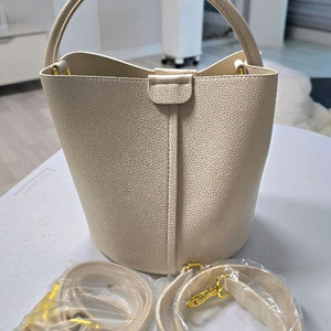 아이보리 버킷백