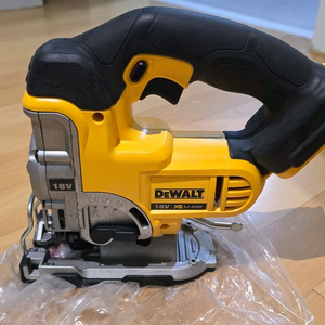 dsc331 디월트 직쏘 s급