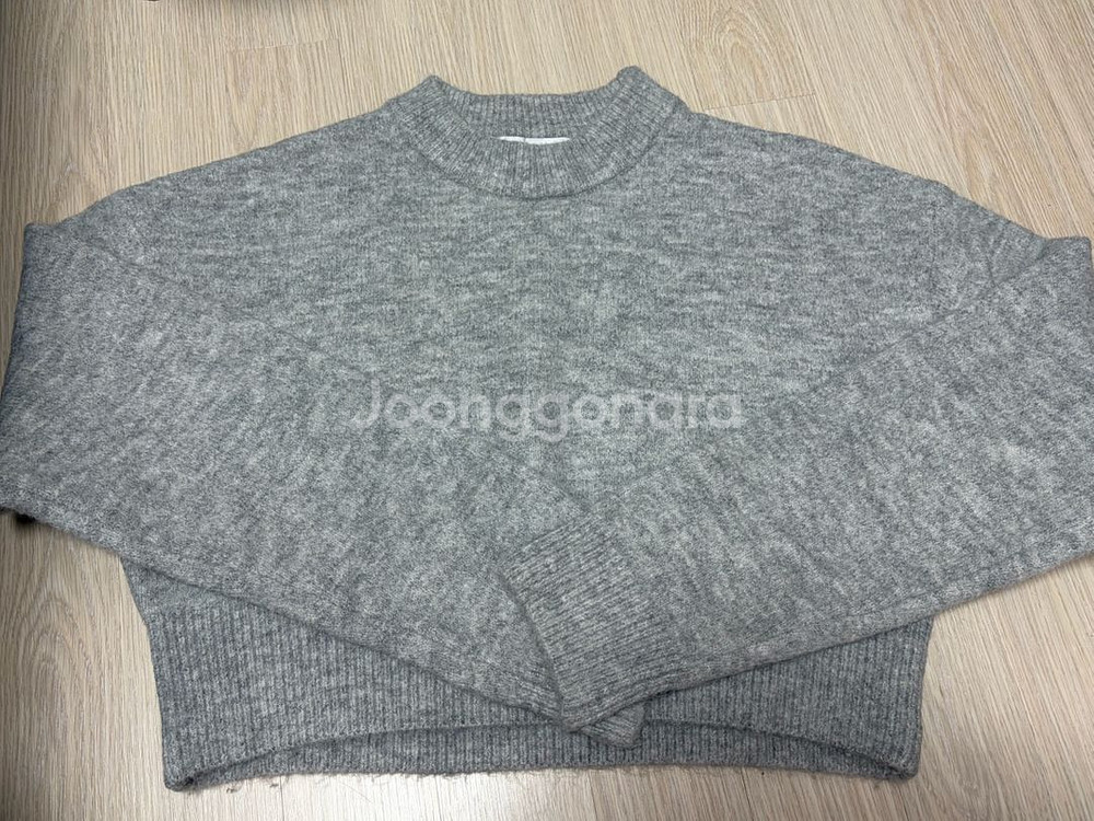 자라 크롭 니트 m사이즈--1