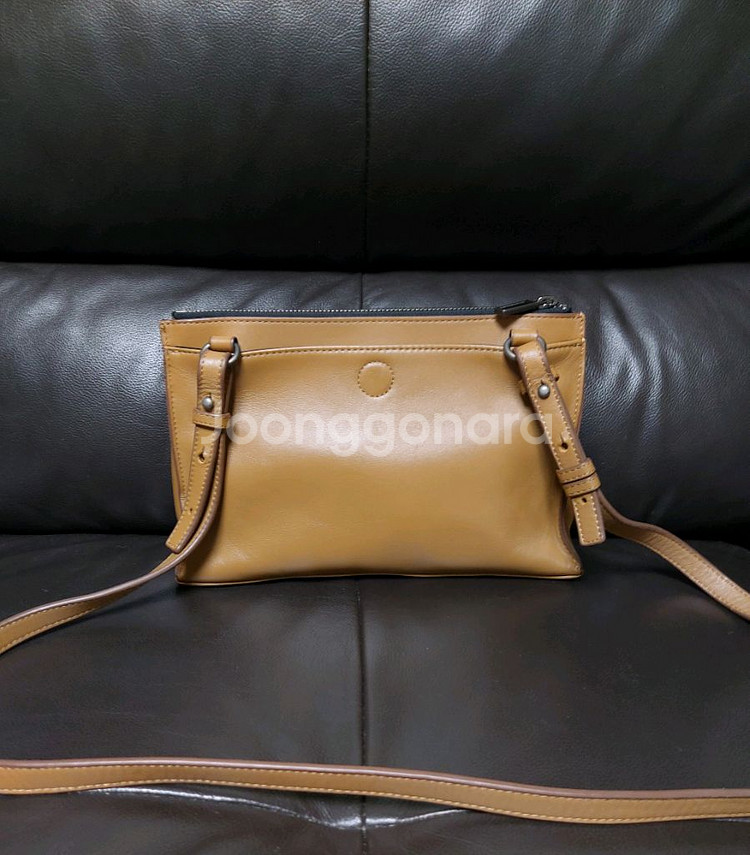 만다리나덕 가죽 크로스백--2