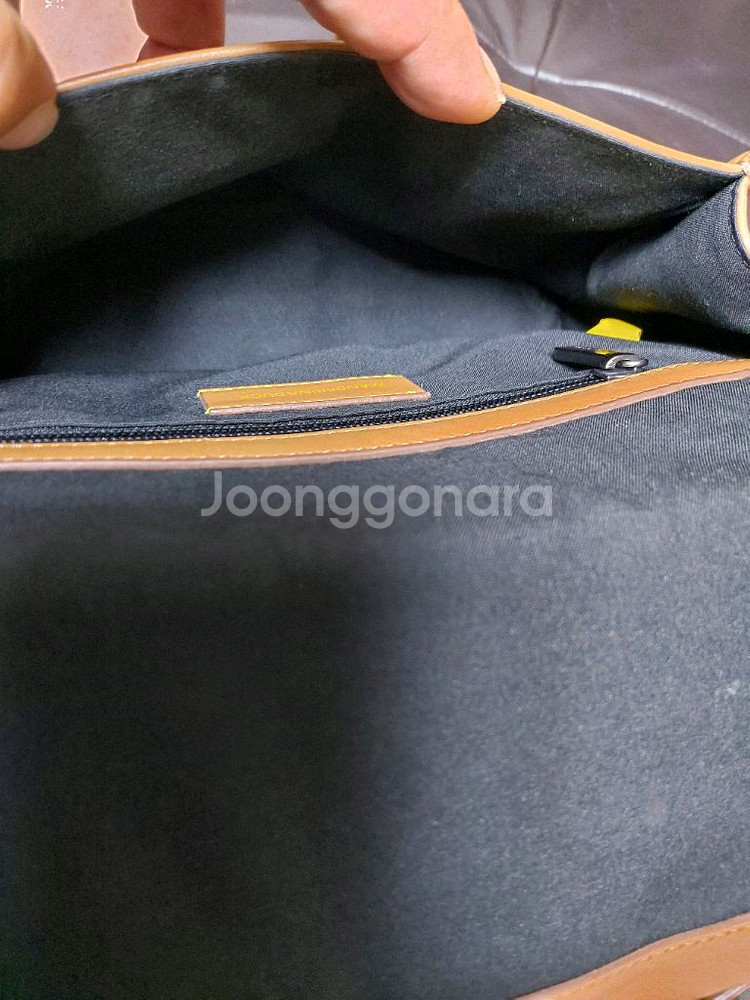 만다리나덕 가죽 크로스백--6