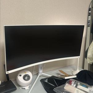 한성 TFG30F20W 커브드 모니터 200h