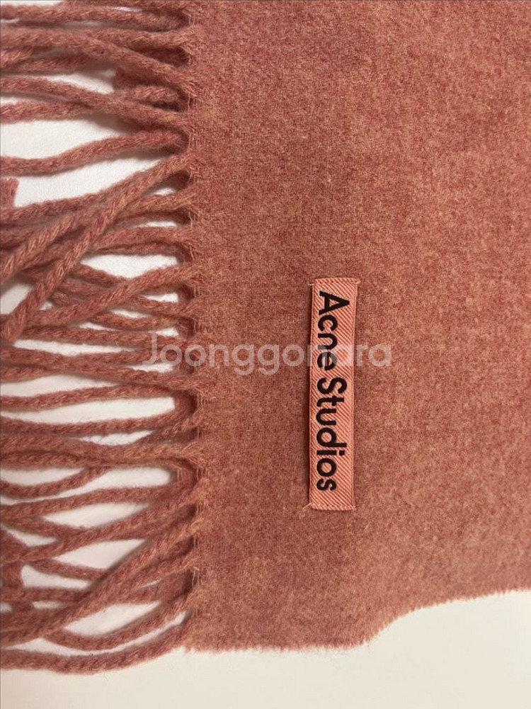 아크네스튜디오 로즈멜란지 머플러 판매해요--2