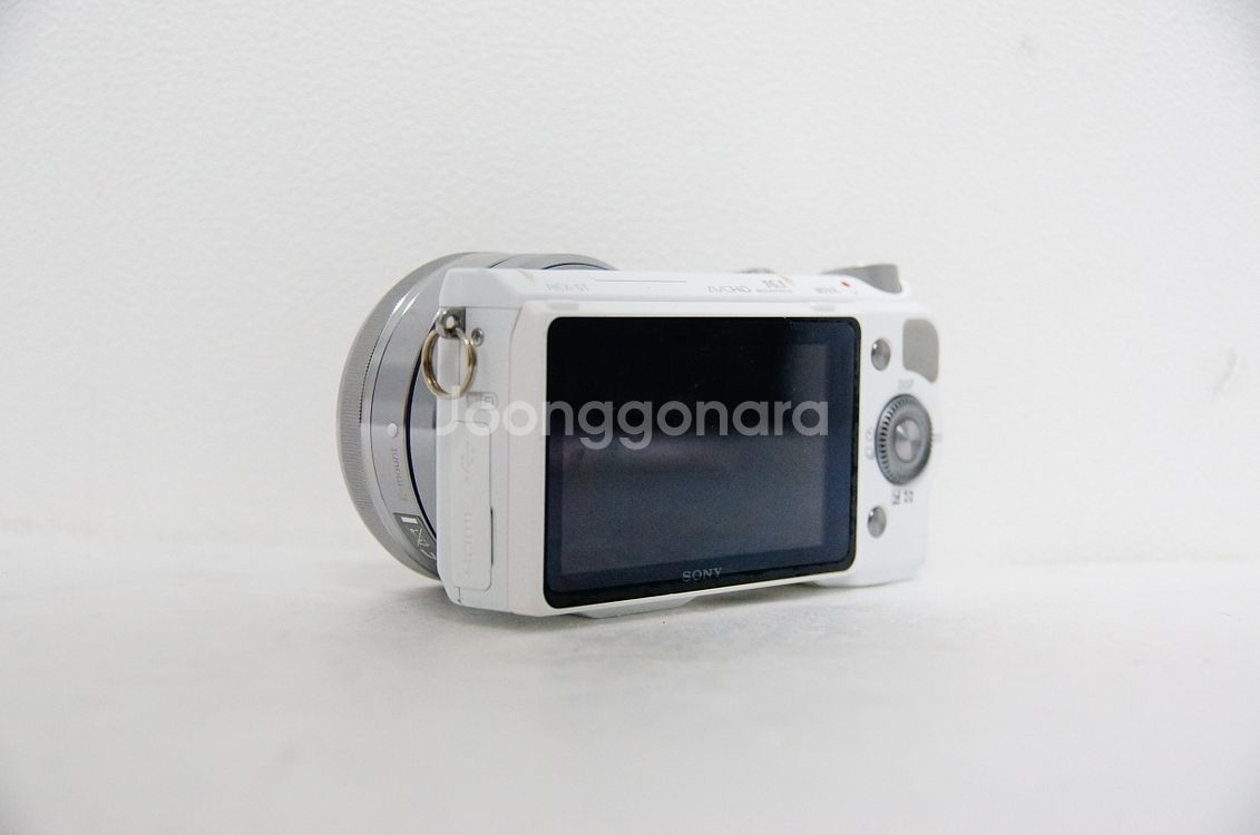 [소니] NEX-5T 화이트 5,752컷 팝니다.--5