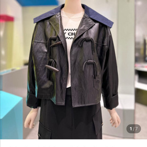 럭키슈에뜨 가죽자켓