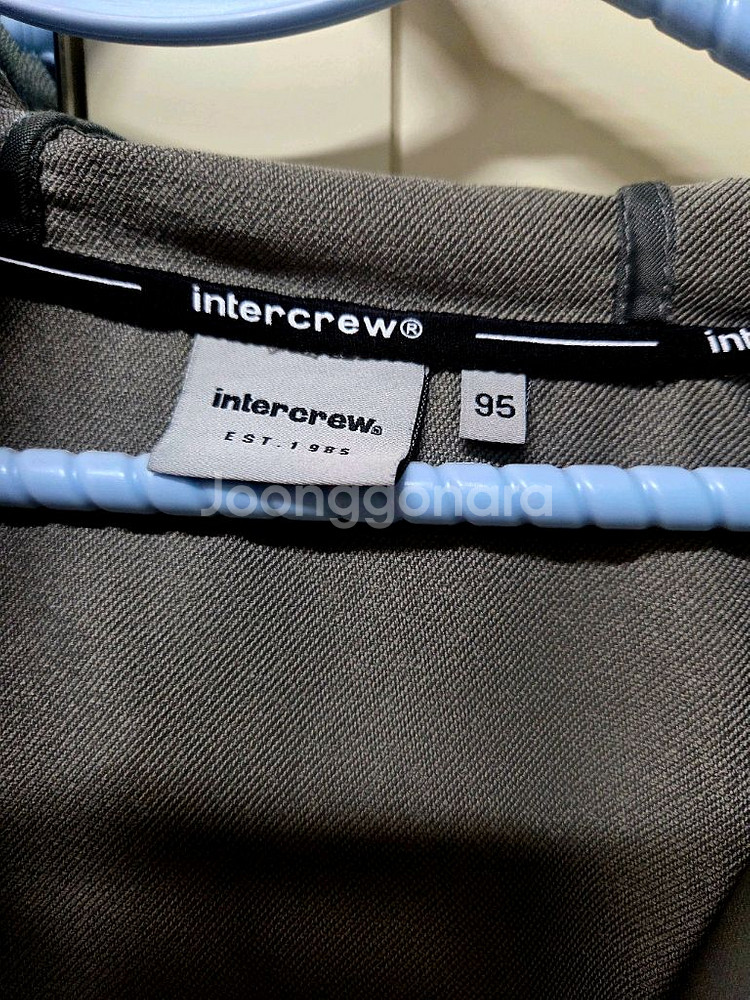 (상태좋음!)인터크루 루즈핏 우븐스판 판매합니다--3