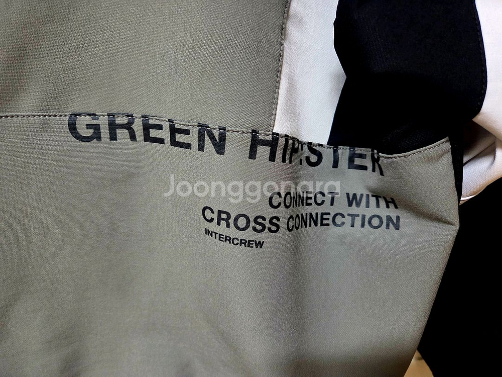 (상태좋음!)인터크루 루즈핏 우븐스판 판매합니다--5