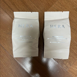 새상품)헤라 리플렉션 스킨 글로우 쿠션 파운데이션 미니