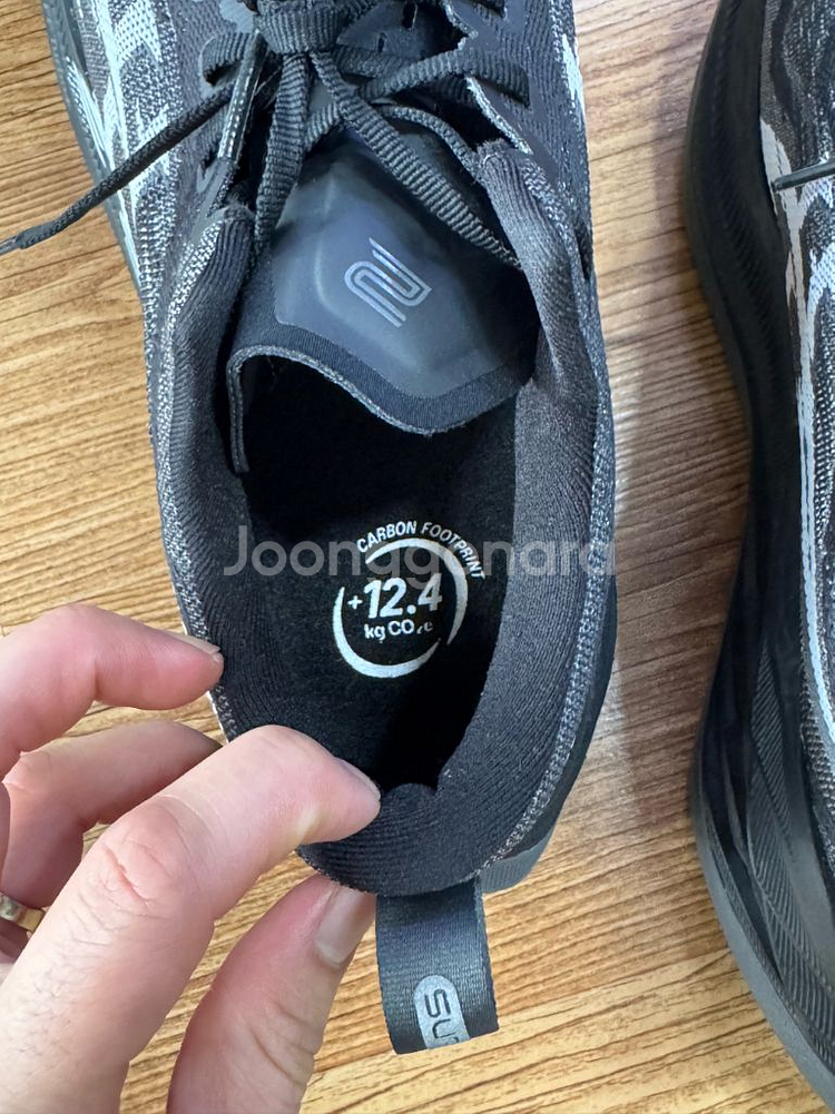 아식스 슈퍼블라스트2 블랙 270사이즈 팝니다--5