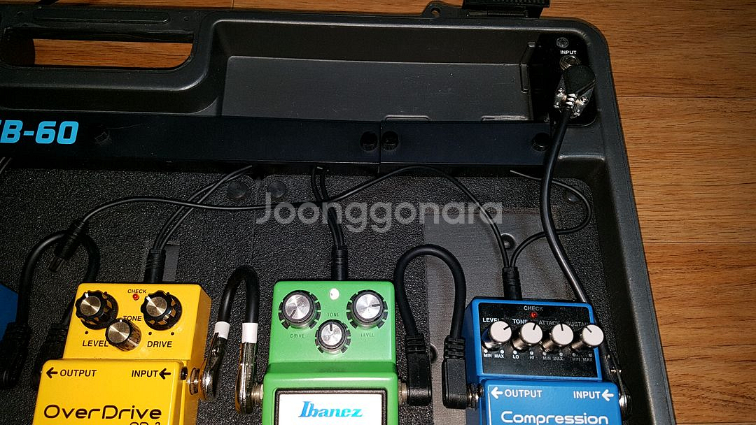 BOSS 보스 페달 보드 BCB60 판매합니다--5