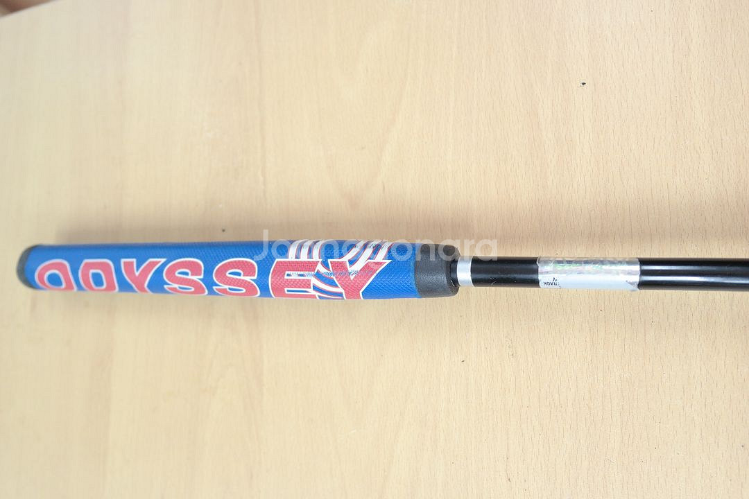 오디세이 트리플트랙 TEN 34인치 퍼터--4