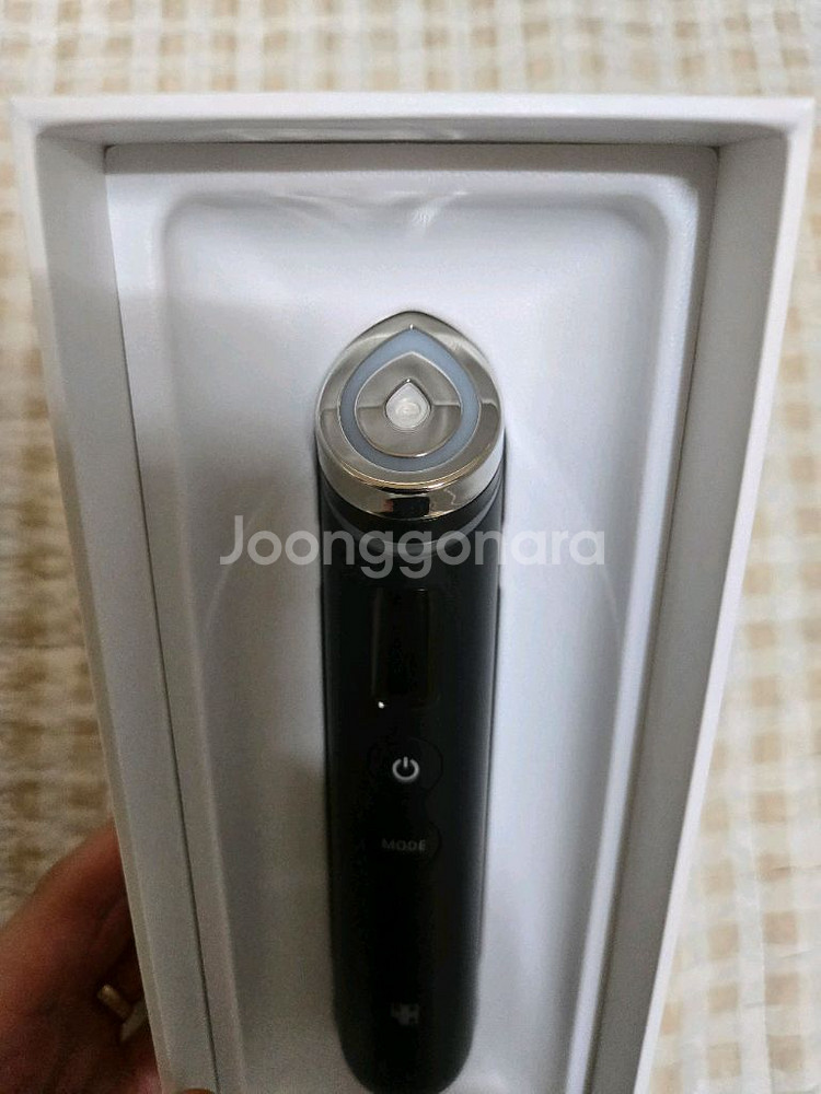 메디큐브 에이지알 부스터프로(블랙) 풀박스--3