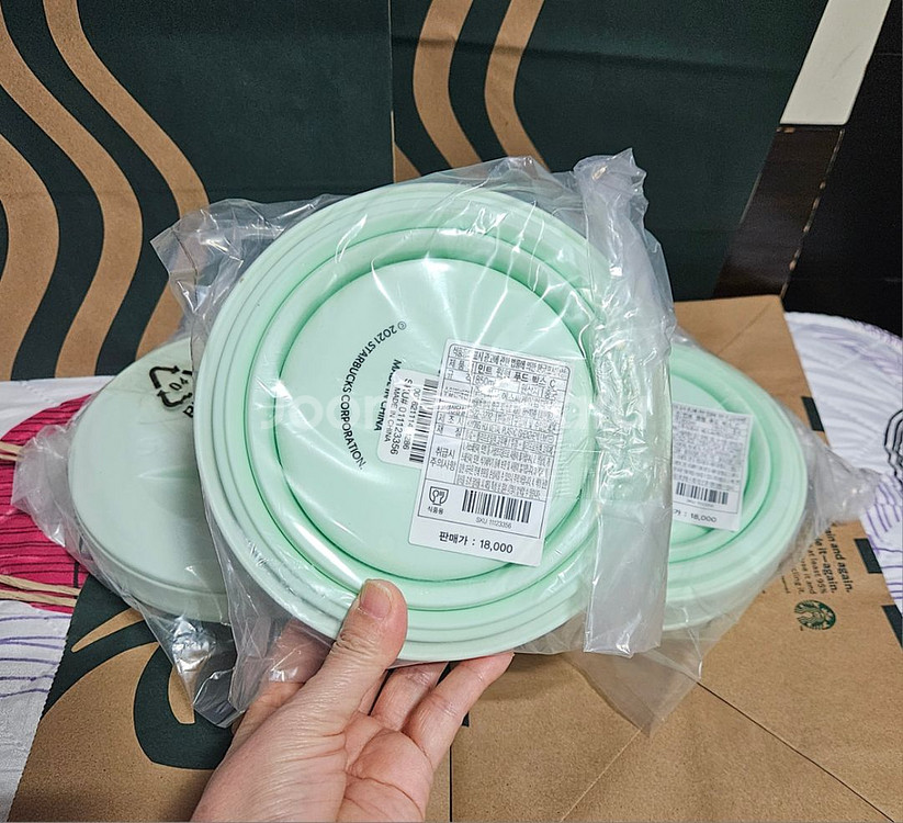 새상품>스타벅스 민트 원형 푸드 박스 850ml--2