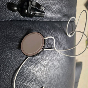 애플 맥세이프 정품, 차량 거치대