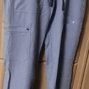 FIGS 남성 그레이 애슬레틱카고 팬츠 M사이즈 새상품