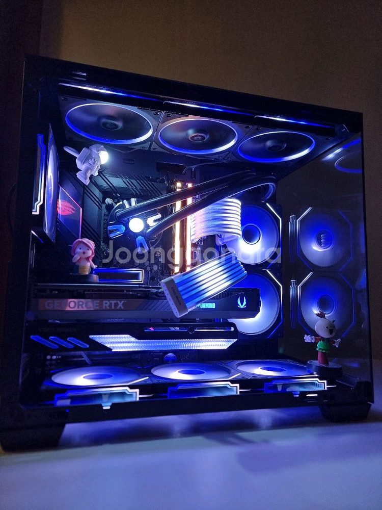 고사양 인텔 i7 rtx 5070 게이밍용 컴퓨터--2
