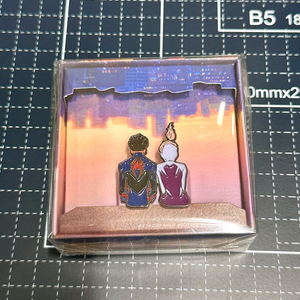 스파이더맨 뱃지 어크로스 더 스파이더 버스 딴짓 한정판