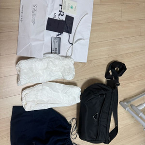 프라다 바이커백 M