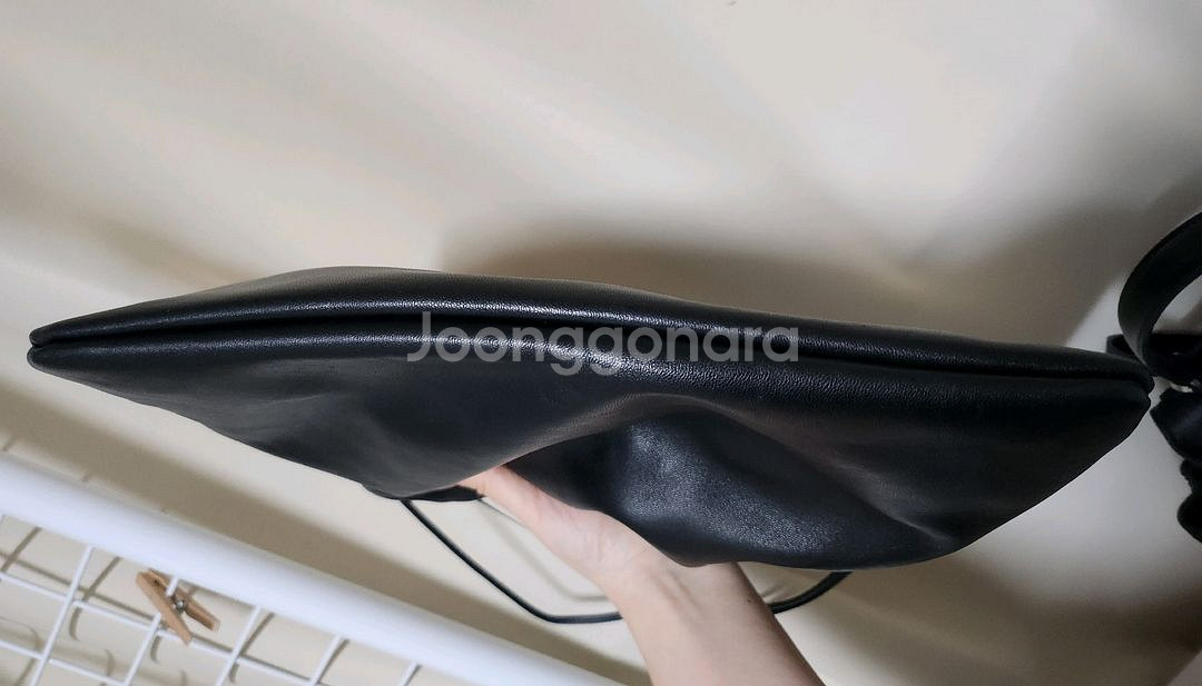 낫띵리튼 넬라백 라지--6