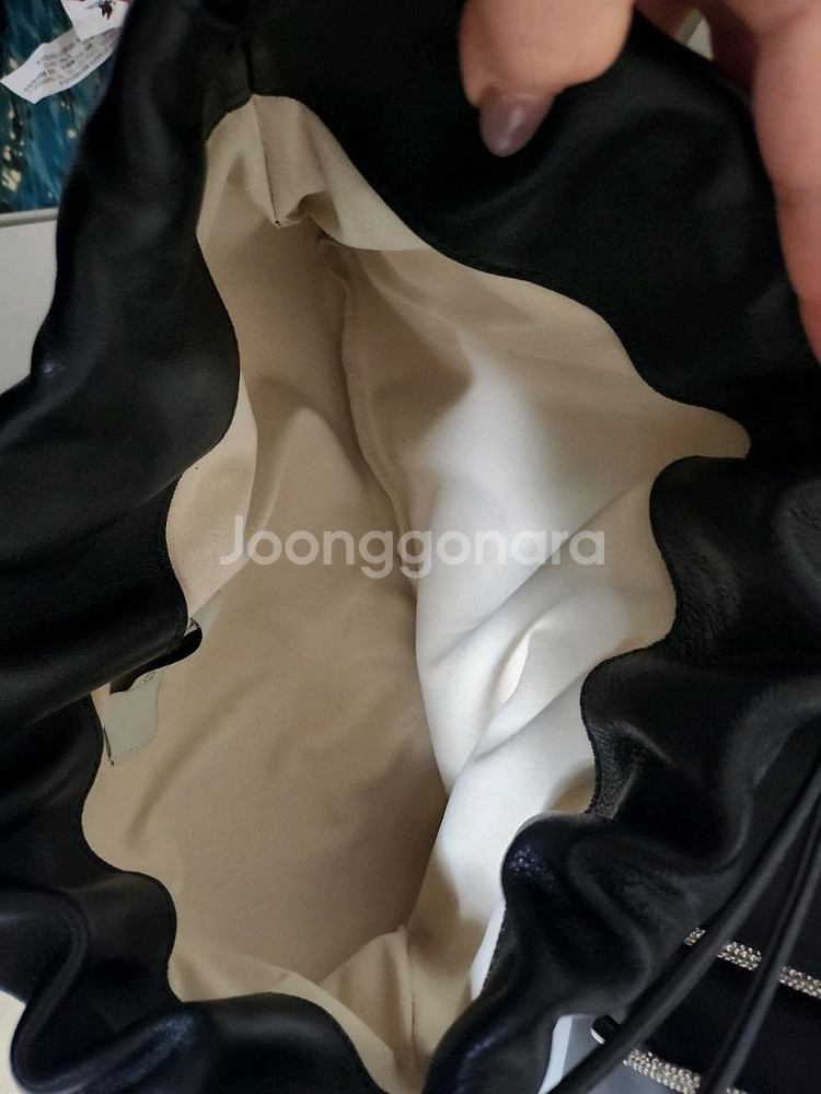 낫띵리튼 넬라백 라지--9