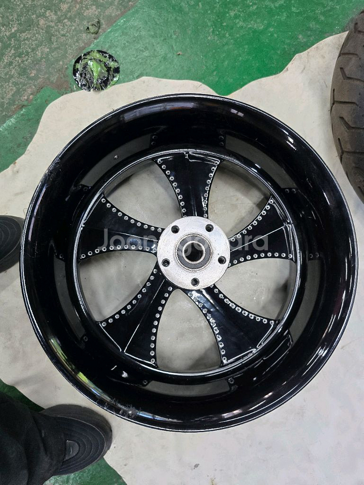 할리데이비슨 팻보이 브레이크 아웃용 SMT UFO 휠셋--2