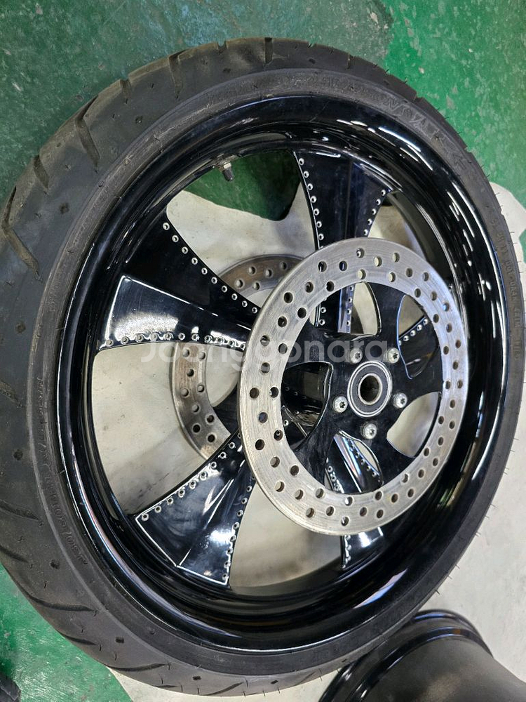 할리데이비슨 팻보이 브레이크 아웃용 SMT UFO 휠셋--4