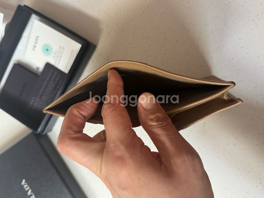 프라다 반지갑( 정품)--5