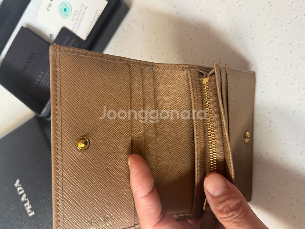 프라다 반지갑( 정품)--4