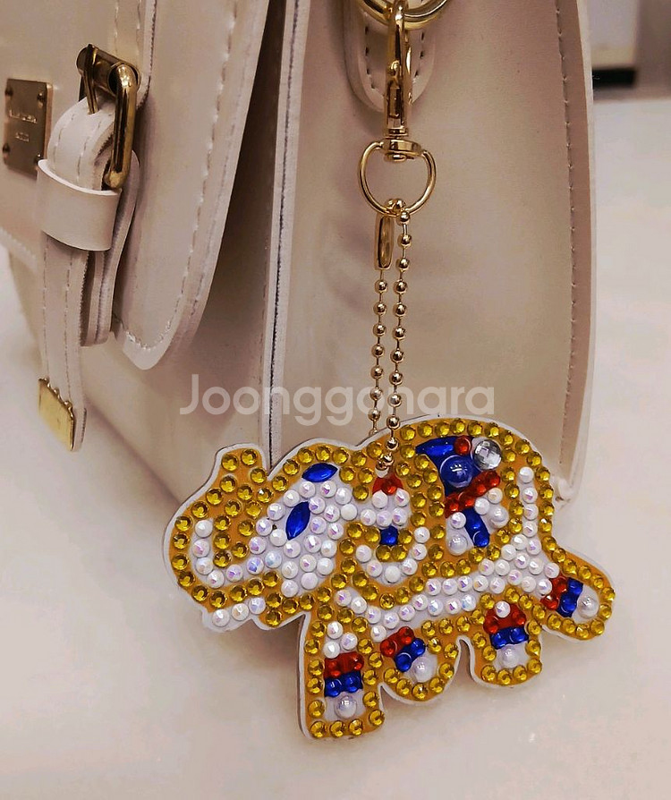 보석십자수 키링 완성품--1