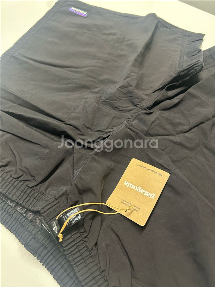 파타고니아 배기스 7인치 검정 팝니다--1