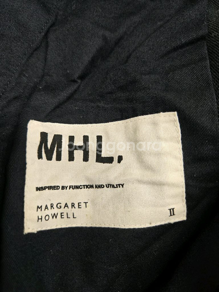 마가렛 호웰 블랙 와이드 롤업 면바지--1