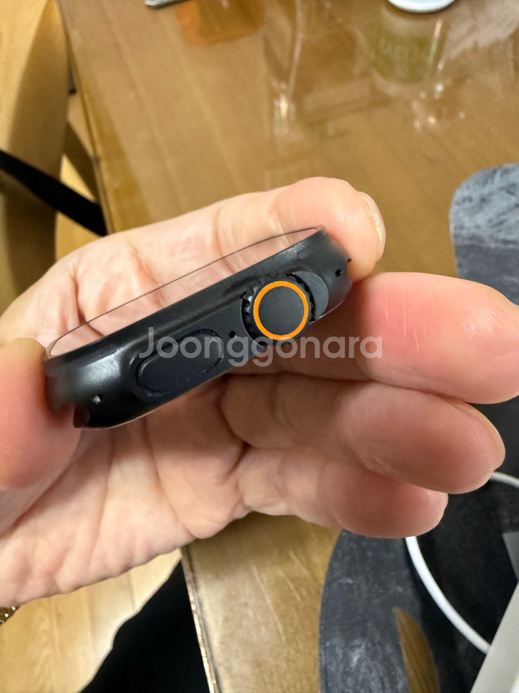 애플워치 울트라2 49mm 티타늄 블랙 + 스트랩 다수--3