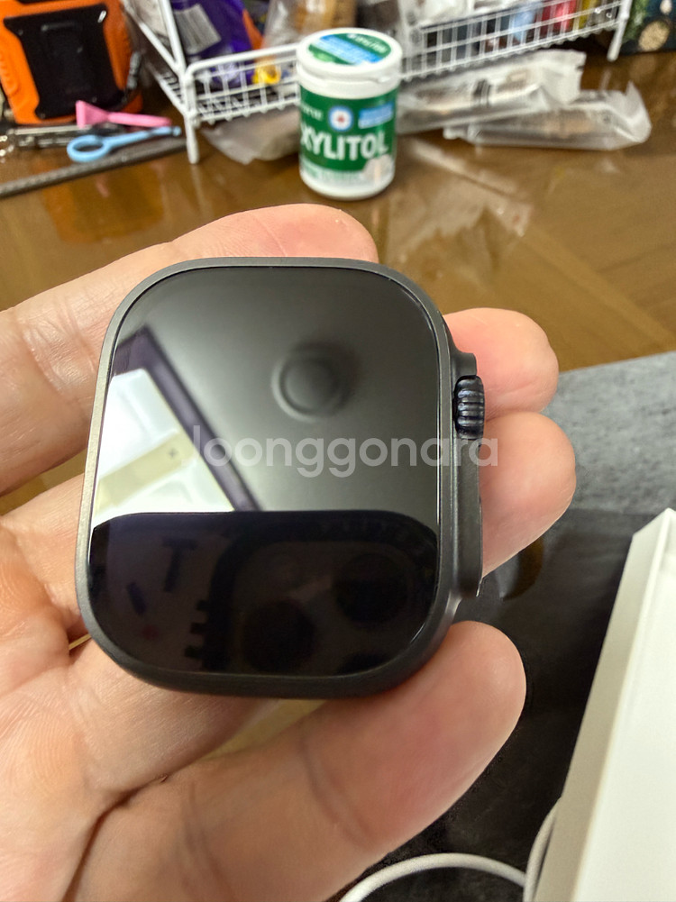 애플워치 울트라2 49mm 티타늄 블랙 + 스트랩 다수--2
