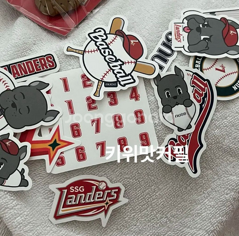 누즈 ssg 쓱 랜더스 콜라보 인형 키링 kbo스티커--4