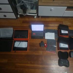 (부천)원엑스플레이어X1AMD 8840U,4테라 팝니다