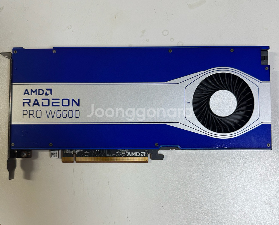 AMD Radeon PRO W6600 8gb--0