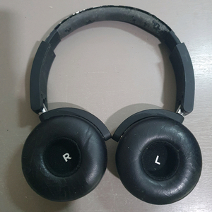 음질좋은 AKG 블루투스 헤드폰 헤드셋
