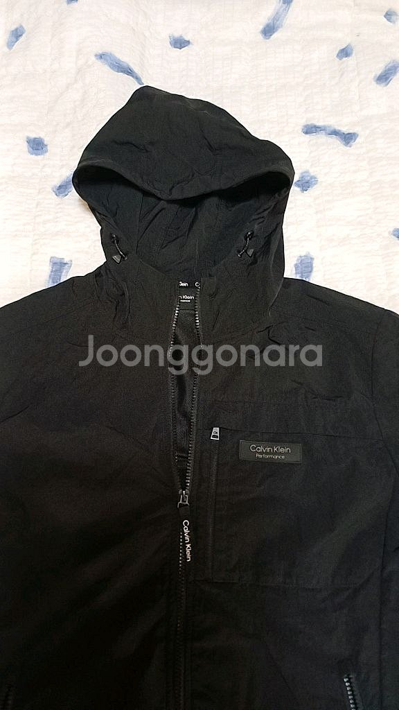 캘빈클라인 얇은반팔바람막이 100 가슴58 기장72--1